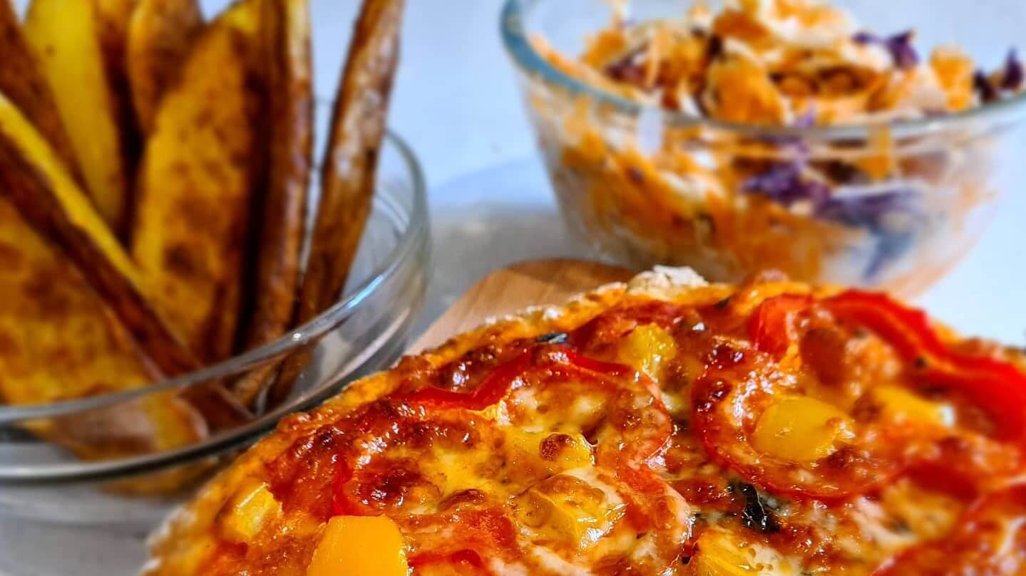 learn to cook pizza wedges and coleslaw