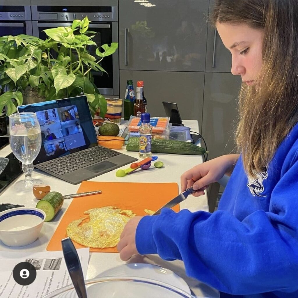 simple sushi classes on zoom